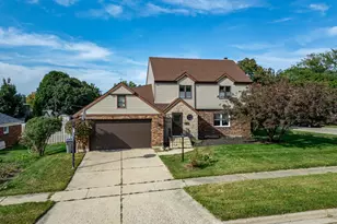 1300 Wolff Ave, Elgin, IL 60123 - Photo 19