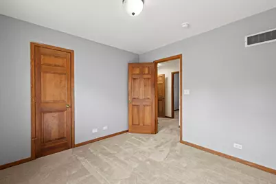 1300 Wolff Avenue, Elgin, IL 60123 - Photo 39