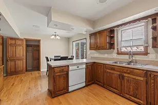 1300 Wolff Ave, Elgin, IL 60123 - Photo 29