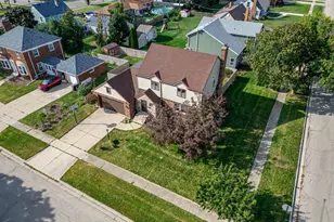 1300 Wolff Ave, Elgin, IL 60123 - Photo 23