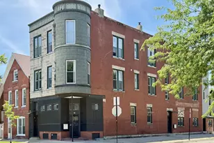 1058 N Rockwell St, Chicago, IL 60622 - Photo 1