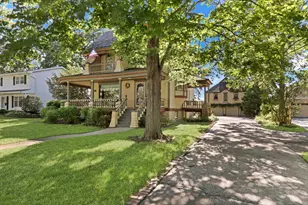 112 S Lake St, Grayslake, IL 60030 - Photo 3