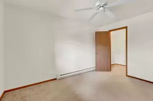330 Leah Ln, Woodstock, IL 60098 - Photo 13