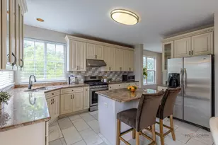775 Lipizzan Ln, Wauconda, IL 60084 - Photo 7
