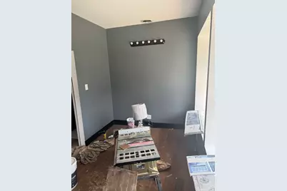 8357 S Marquette Avenue, Chicago, IL 60617 - Photo 9