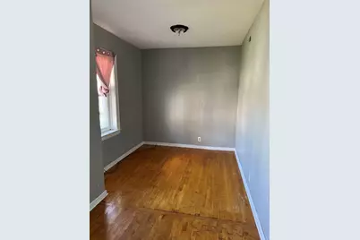 8357 S Marquette Avenue, Chicago, IL 60617 - Photo 17