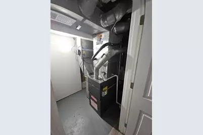 583 S Lasalle Avenue, Aurora, IL 60505 - Photo 31