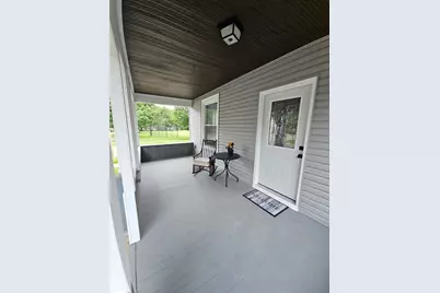 583 S Lasalle Avenue, Aurora, IL 60505 - Photo 7