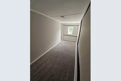 583 S Lasalle Avenue, Aurora, IL 60505 - Photo 11
