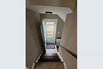 583 S Lasalle Avenue, Aurora, IL 60505 - Photo 25
