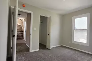 583 S Lasalle Ave, Aurora, IL 60505 - Photo 17