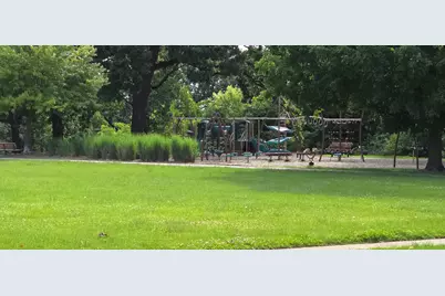 583 S Lasalle Avenue, Aurora, IL 60505 - Photo 45