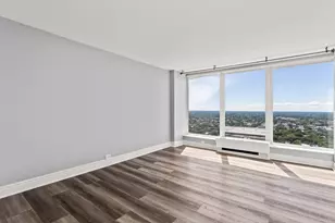 5445 N Sheridan Rd, Chicago, IL 60640 - Photo 13