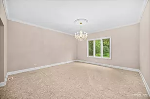 1058 Courtland Pl, Aurora, IL 60502 - Photo 9