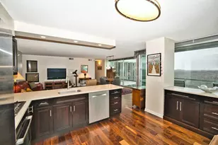 9655 Woods Dr, Skokie, IL 60077 - Photo 21
