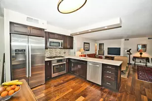 9655 Woods Dr, Skokie, IL 60077 - Photo 19