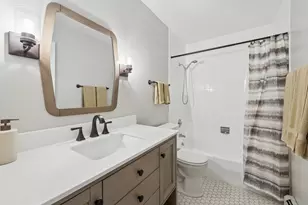 3605 Oak Ridge Rd, Crystal Lake, IL 60012 - Photo 13