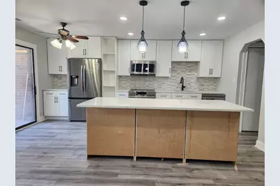9242 Gross Point Road #107, Skokie, IL 60077 - Photo 3