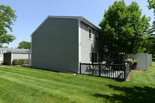 1265 Downing St, Roselle, IL 60172 - Photo 23