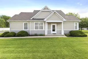 2549 Lincoln Park Ct, Crest Hill, IL 60403 - Photo 1