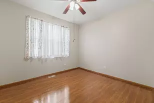 2549 Lincoln Park Ct, Crest Hill, IL 60403 - Photo 13