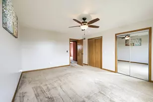 7005 Cornwall Dr, Joliet, IL 60431 - Photo 19