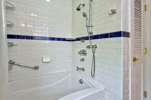 8310 N Oriole Ave, Niles, IL 60714 - Photo 17