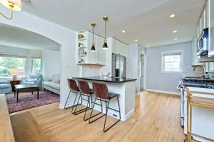 8310 N Oriole Ave, Niles, IL 60714 - Photo 9
