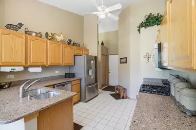 2746 N Augusta Drive, Wadsworth, IL 60083 - Photo 9