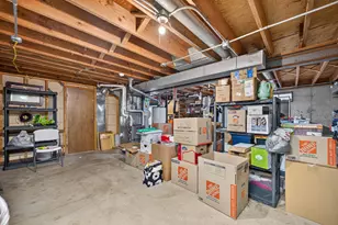 1340 Williamsburg Rd, Rockford, IL 61107 - Photo 29