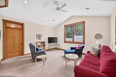 726 Somonauk Street, Sycamore, IL 60178 - Photo 41