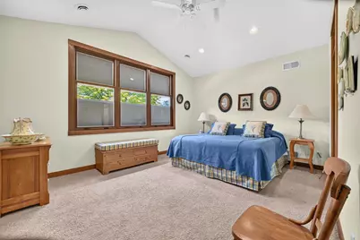 726 Somonauk Street, Sycamore, IL 60178 - Photo 45