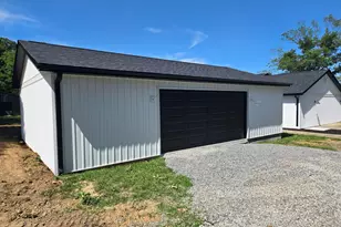 956 Auburn Ln SE, Orangeville, IL 62939 - Photo 9