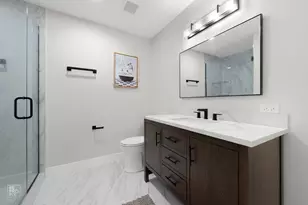 7010 Park Ln Ct, Woodridge, IL 60517 - Photo 11