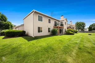 7010 Park Ln Ct, Woodridge, IL 60517 - Photo 17