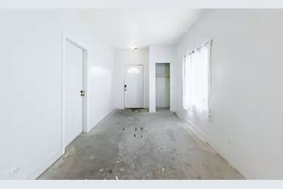 832 E 153 Street, Phoenix, IL 60426 - Photo 3