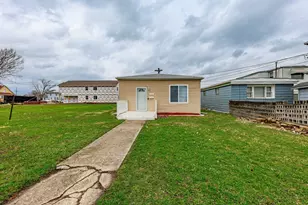 832 E 153 St, Phoenix, IL 60426 - Photo 27