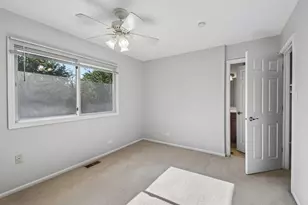 1036 E Meadow Lake Dr, Palatine, IL 60074 - Photo 21