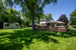 249 Spruce Rd, Northbrook, IL 60062 - Photo 33