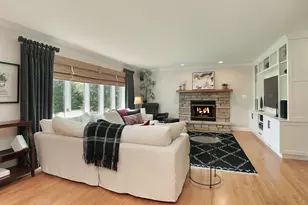 249 Spruce Rd, Northbrook, IL 60062 - Photo 13