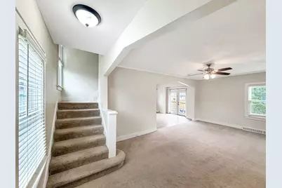904 S McKinley Avenue, Freeport, IL 61032 - Photo 17