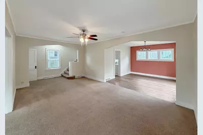 904 S McKinley Avenue, Freeport, IL 61032 - Photo 3