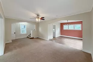 904 S McKinley Ave, Freeport, IL 61032 - Photo 3