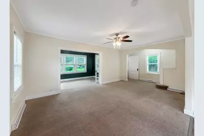 904 S McKinley Avenue, Freeport, IL 61032 - Photo 7