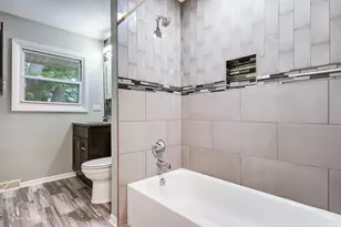 7831 Sprucewood Ave, Woodridge, IL 60517 - Photo 15