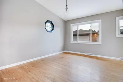7831 Sprucewood Avenue, Woodridge, IL 60517 - Photo 7
