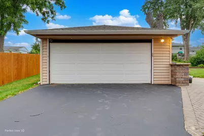 7831 Sprucewood Avenue, Woodridge, IL 60517 - Photo 23