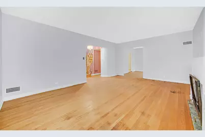 10122 S Bell Avenue, Chicago, IL 60643 - Photo 5