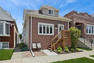 1221 Scoville Ave, Berwyn, IL 60402 - Photo 1