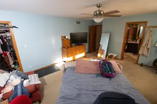 990 Wilkinson Ln, North Aurora, IL 60542 - Photo 21